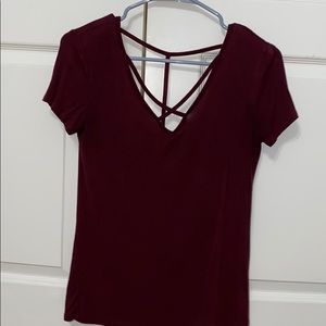 Semi open back basic tee